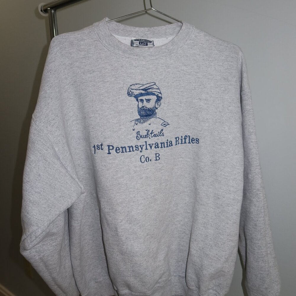 Vintage Embroidered Crew Neck‎